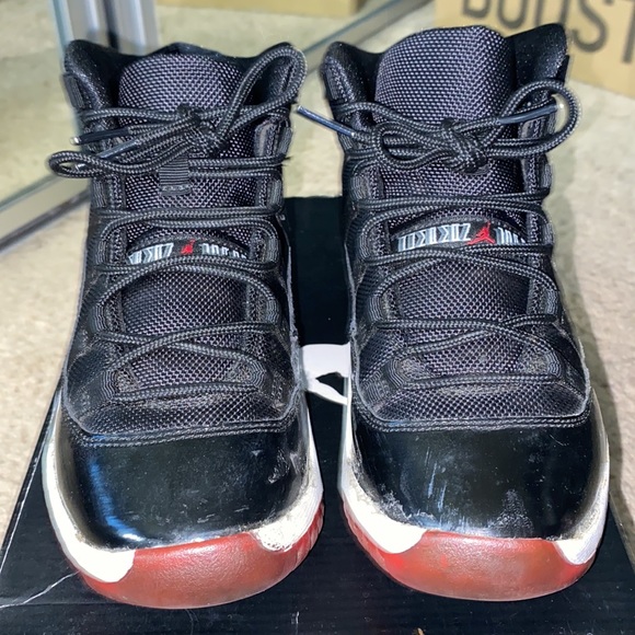 Air Jordan Bred 11 Retro (PS) - Picture 3 of 10
